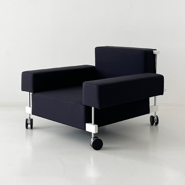 D38 ARMCHAIR - FRAME WOOD WHITE LACQUERED AND CHROMED / KVADRAT TWOLL WEAVE (0790)