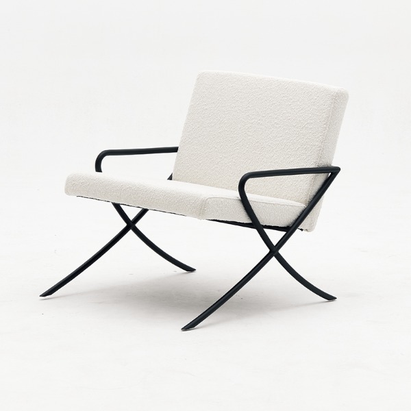 LCH1 LOUNGE CHAIR - BOUCLE / BLACK