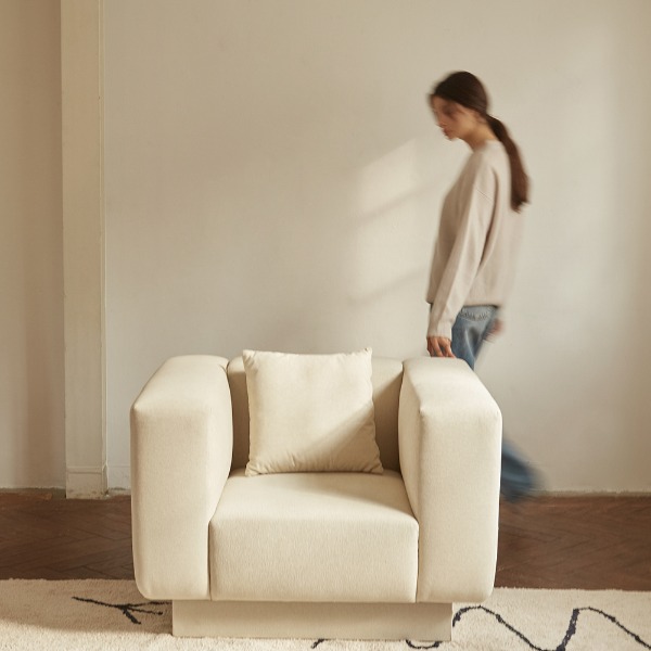 Platform sofa armchair